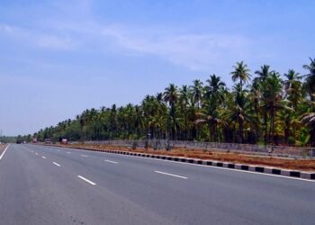 National Highway Push Faces Bumps: Daily Construction Drops to 29 km in FY25