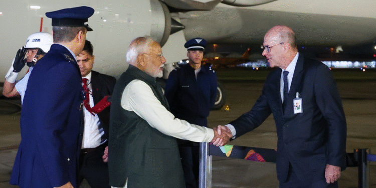 A Warm Embrace in Rio: Indian Diaspora Welcomes PM Modi