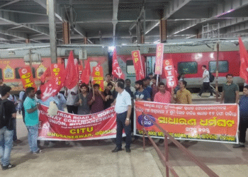 City Halts as Workers Rise: Bhubaneswar Paralyzed by Nationwide Trade Union Strike
