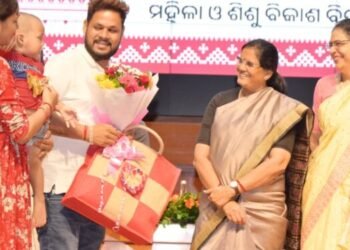 Odisha Launches Breastfeeding Centres in Public Spaces to Empower Mothers