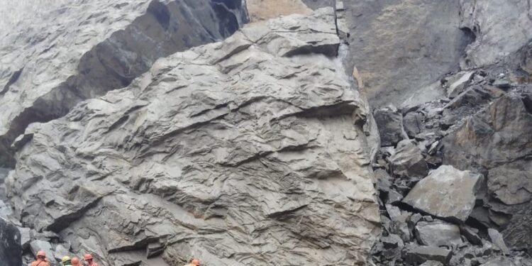 Tragedy Buries Dreams: Six Odia Migrant Workers Killed in Andhra Quarry Collapse