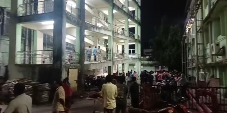  Deadly fire in Cuttack hospital ICU leaves ten patients dead